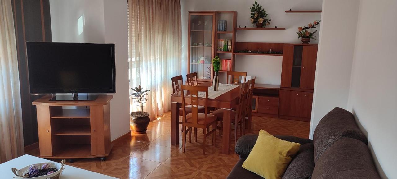 Piso Muy Grande Apartment Moana Luaran gambar
